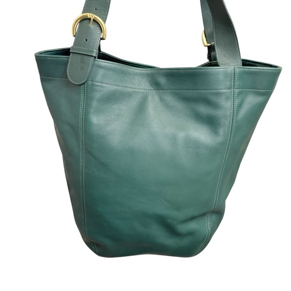 Coach Handbags - Coach rare vintage green leather large soho bag 4082